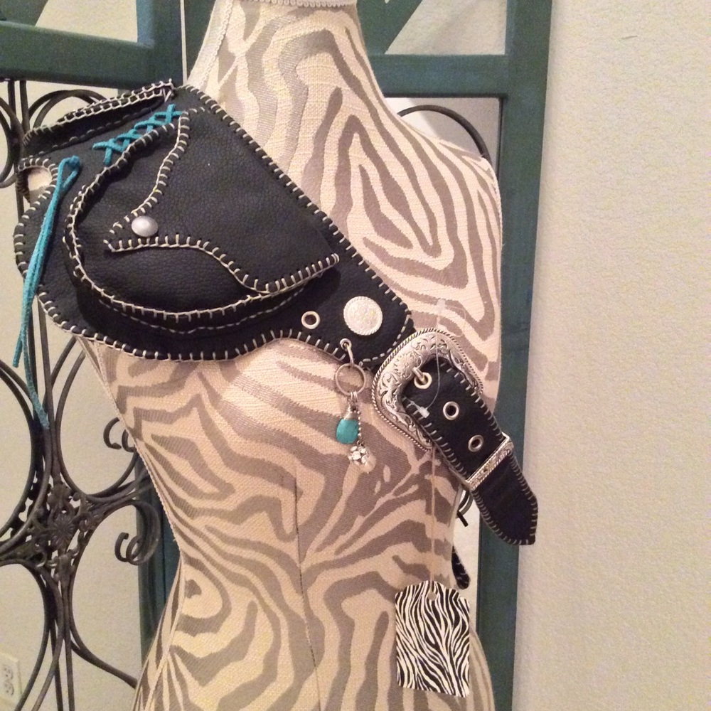 Handcrafted women's hipster belt